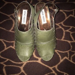 Women’s wedge heel